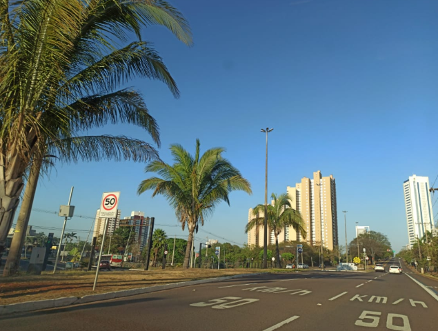 S&aacute;bado ser&aacute; de muito calor, umidade baixa e sem previs&atilde;o de chuva 