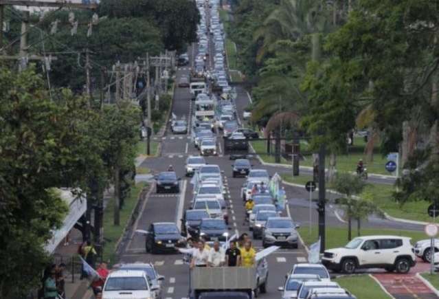 Campanha come&ccedil;a na Capital com carreatas, eventos e reuni&otilde;es em pra&ccedil;as 