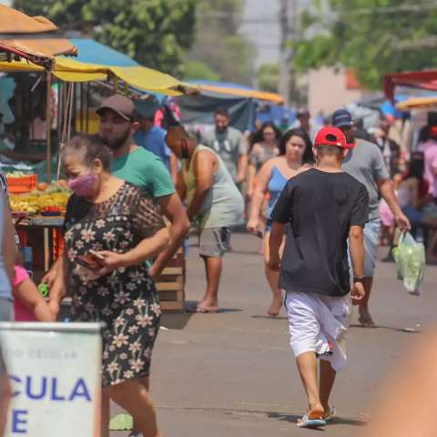 No modo &ldquo;repetitivo&rdquo;, in&iacute;cio de campanha eleitoral n&atilde;o empolga popula&ccedil;&atilde;o