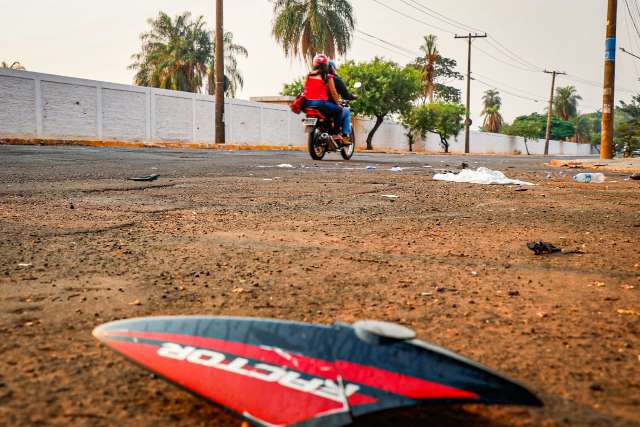 Motociclista bate em carro e morre na Avenida Presidente Vargas