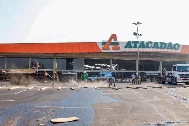 Atacad&atilde;o aplica neutralizador de odores para acabar com &quot;cheiro insuport&aacute;vel&quot;