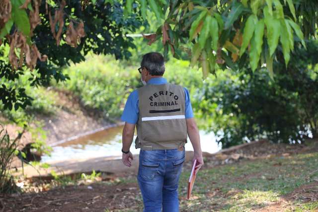 Corpo pendurado em &aacute;rvore choca moradores em trilha no S&atilde;o Conrado 