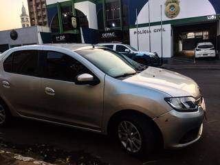 V&iacute;tima arma emboscada e ajuda a prender golpista em cart&oacute;rio