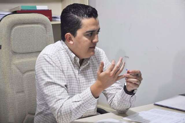Juiz revoga pris&atilde;o domiciliar, mas ex-secret&aacute;rio precisa entregar passaporte