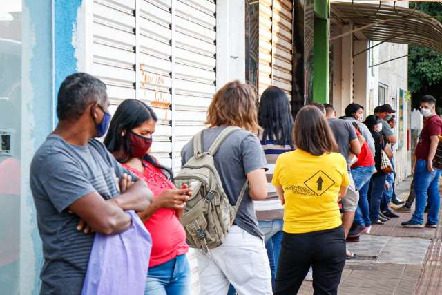 Semana termina com 422 vagas de empregos em Campo Grande 