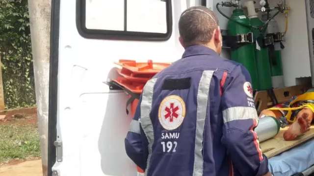 Menino fica em estado grave ap&oacute;s ser atropelado por caminh&atilde;o