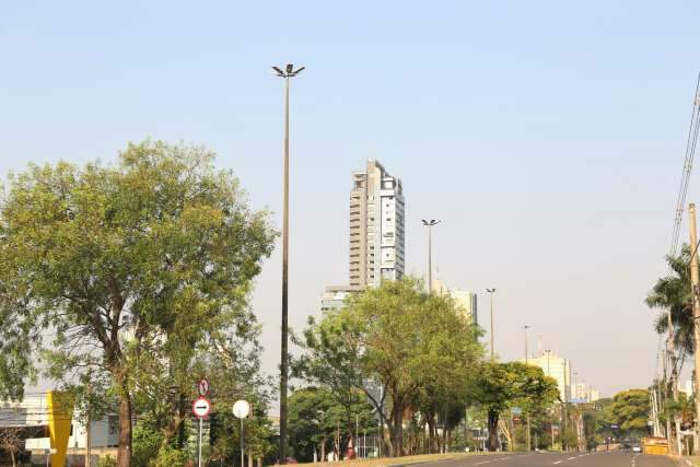 Onda de calor continua batendo recordes e temperatura se aproxima dos 50&deg;C em MS