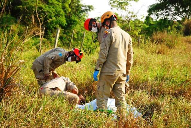 Motociclista morre ao bater na lateral de ve&iacute;culo em convers&atilde;o na MS-395