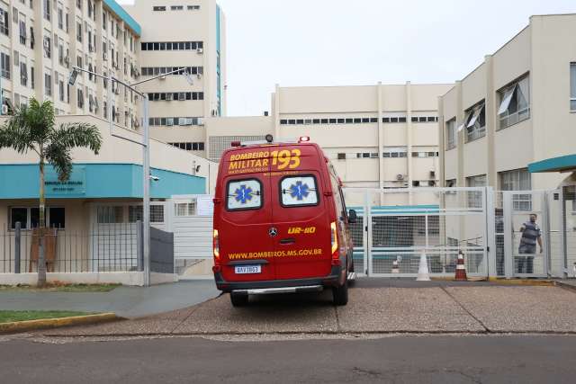 Pe&atilde;o que levou tiro no rosto est&aacute; consciente e aguarda cirurgia