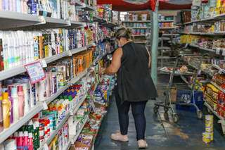 Sem descansar com furtos, dono precisou dormir em mercado para espantar ladr&otilde;es