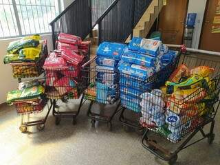 Supermercado &eacute; autuado vendendo produtos que venceram em 2017