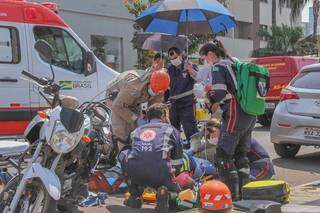 Corpo de Bombeiros e Samu foram acionados para atender a ocorrência. (Foto: Marcos Maluf)