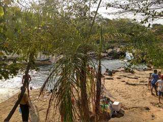 Local onde o corpo do haitiano desapareceu na tarde de sábado (3). (Foto: Direto das Ruas)