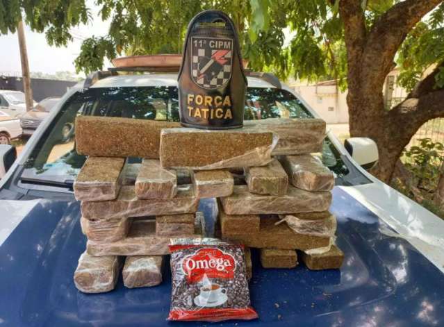 PM prende casal suspeito de aliciar menina flagrada com mala de maconha 