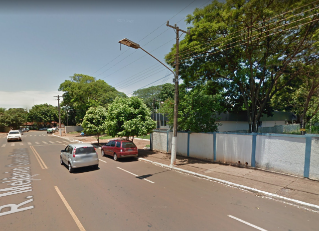Funcion&aacute;rio apanha e &eacute; demitido ao cobrar uso de m&aacute;scara a cliente