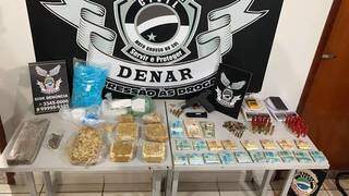 Trio &eacute; preso com coca&iacute;na, mais de 100 muni&ccedil;&otilde;es e R$ 20 mil em dinheiro