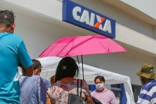 Caixa deposita hoje auxílio emergencial para aniversariantes de abril. (Foto: Marcos Maluf)