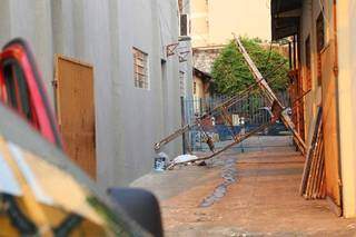Trabalhador morre após cair de andaime a cerca de 6 metros de altura no Centro Trabalhador morre após cair de andaime a cerca de 6 metros de altura no Centro