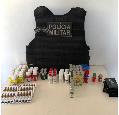 Mulher &eacute; presa com frascos e ampolas de anabolizante na calcinha 