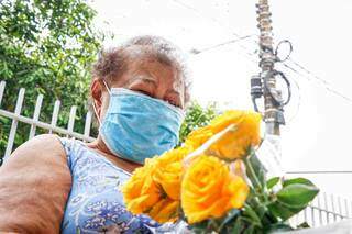Esperan&ccedil;a, flores e gra&ccedil;as marcam celebra&ccedil;&atilde;o a Nossa Senhora Aparecida 