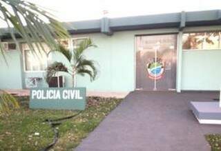 Homem &eacute; esfaqueado na orelha durante discuss&atilde;o em pra&ccedil;a e morre no hospital