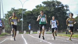 Competidores durante prova de atletismo antes da pandemia (Foto: Divulgação)