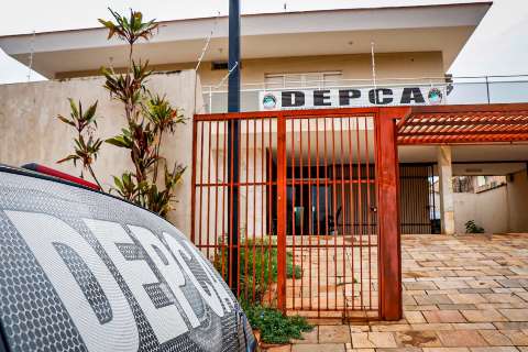 Adolescente obrigada a se prostituir tem 8 irm&atilde;os e diz que m&atilde;e negociava pre&ccedil;o