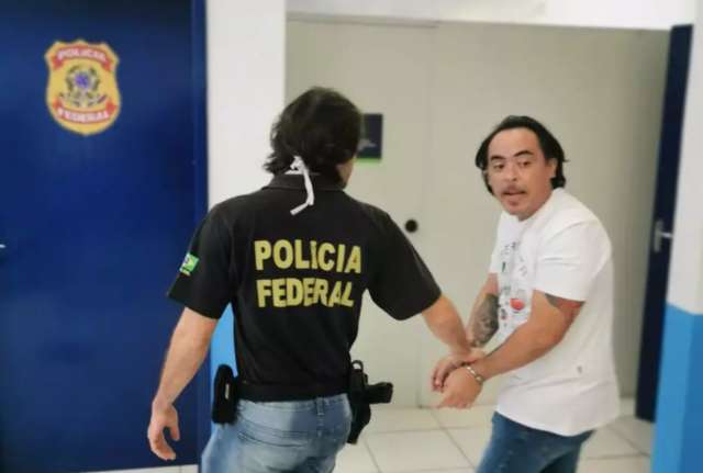 Contrabandista &quot;Pingo&quot; &eacute; levado para cadeia p&uacute;blica de Foz do Igua&ccedil;u