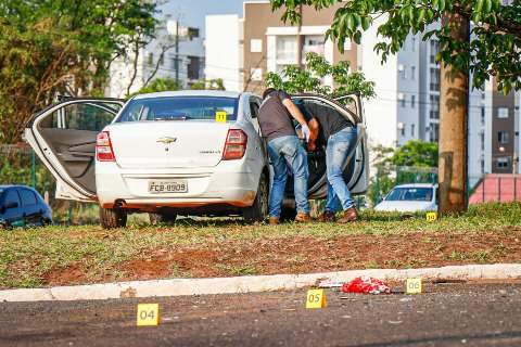 Polícia encontra garrafa de vodca em carro de advogado que matou PM no trânsito