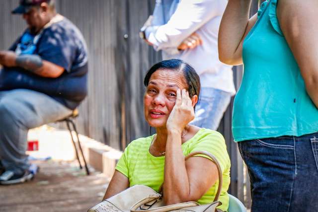 &quot;Quero que ele v&aacute; ao vel&oacute;rio&quot;, diz m&atilde;e de PM morto sobre advogado preso