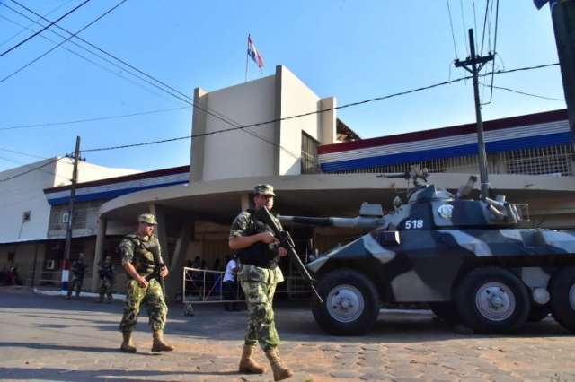 Mulher tenta entrar com dinamite no maior pres&iacute;dio do Paraguai