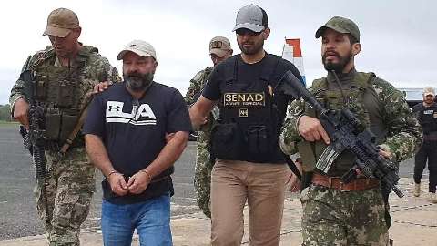 Chefes da pol&iacute;cia paraguaia na fronteira recebiam &ldquo;mesadas&rdquo; de traficante