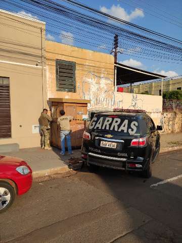Funcion&aacute;rios do jogo do bicho tentam &quot;driblar&quot; pol&iacute;cia, mas s&atilde;o flagrados 