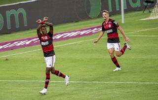 Comemoração dos jogadores durante a partida desta quarta-feira(21). (Foto: Marcelo Cortes / Flamengo)