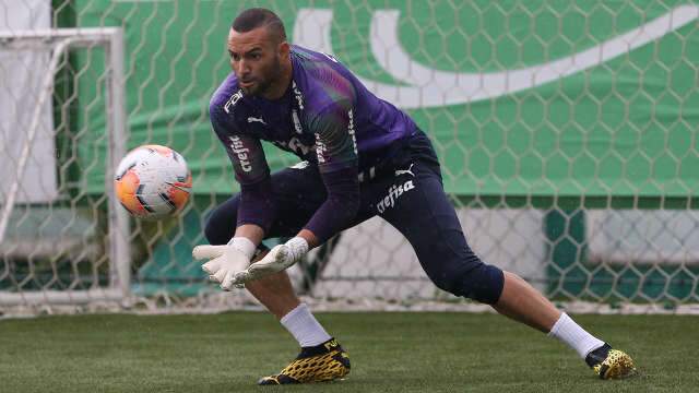 Flamengo e Palmeiras defendem lideran&ccedil;a de grupos na Libertadores