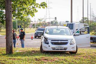 Veículo do advogado no local do acidente. (Foto: Arquivo/Campo Grande News)