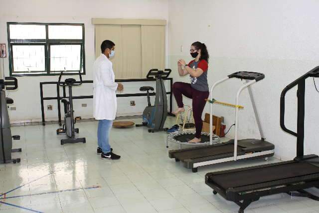 Universidade estuda fechar cl&iacute;nica-escola que atende 20 mil pessoas