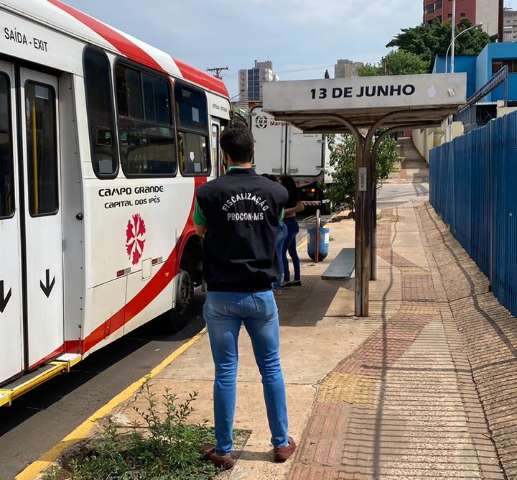 Fiscais &agrave; paisana descobrem irregularidades e Procon autua Cons&oacute;rcio Guaicurus 