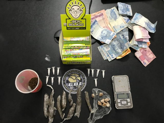 Abordagem em Mercedes acaba com 3 presos por tr&aacute;fico de drogas 