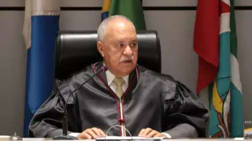  Acusada de furto em loja, adolescente vai receber R$ 10 mil em indeniza&ccedil;&atilde;o