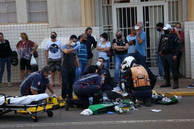 Pedestre atropelado na Dom Aquino &eacute; levado em estado grave para Santa Casa