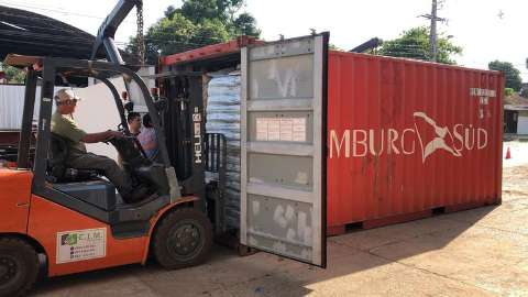 Corpos em decomposição são achados em container no Paraguai