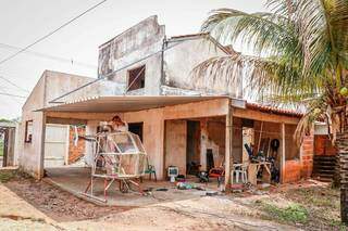 Tudo é feito na garagem de casa (Foto: Henrique Kawaminami)