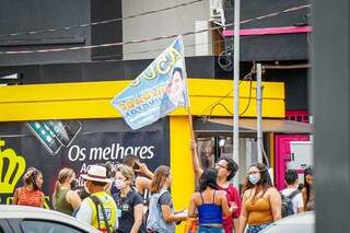 Movimento de campanha eleitoral na área central de Campo Grande (Foto: Henrique Kawaminami)