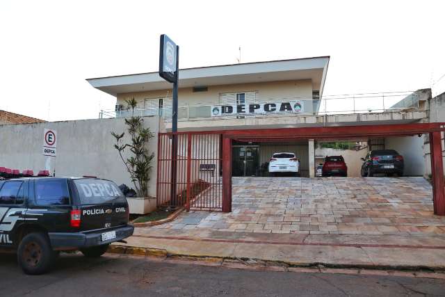 Adolescente aliciada diz que m&atilde;e ficava com mais da metade de valor de programas