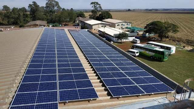 C&acirc;mara derruba veto de prefeita a projeto que incentiva energia solar