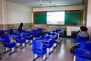 Sala de aula em escola particular, em que Ensino Médio já foi retomado presencialmente. (Foto: Arquivo/Henrique Kawaminami)
