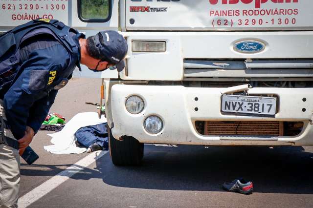 Pedestre morre atropelado por caminh&atilde;o em Campo Grande