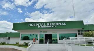 Fachada do Hospital Regional de Ponta Porã. (Foto: Instituto Acqua)
