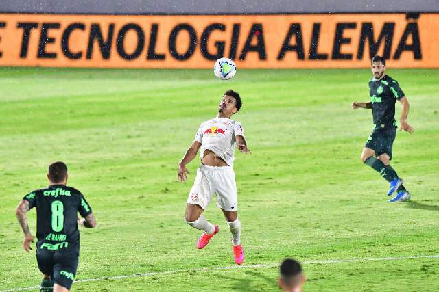 Com 3 gols em 30min, Palmeiras vence Red Bull Bragantino na Copa do Brasil